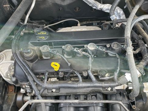 Used 2010 Ford Escape XLT FWD image 24