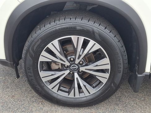 Used 2023 Nissan Rogue SV w/ SV Premium B Package AWD/4WD image 11