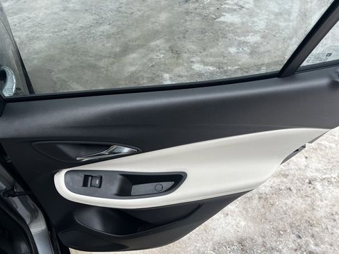 Used 2024 Buick Encore GX Sport Touring w/ Advanced Technology Package image 32