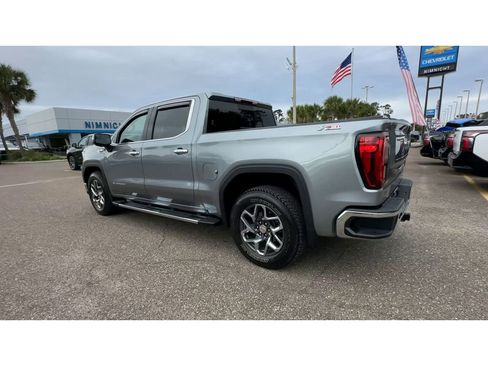 Used 2023 GMC Sierra 1500 SLT w/ SLT Premium Package image 4