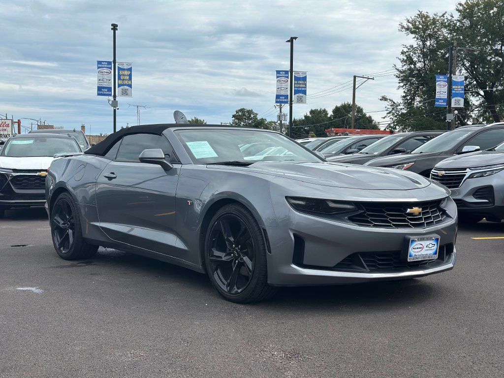 Used 2020 Chevrolet Camaro LT RWD image 9