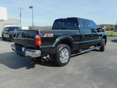 Used 2016 Ford F250 Lariat w/ Lariat Chrome Package image 8