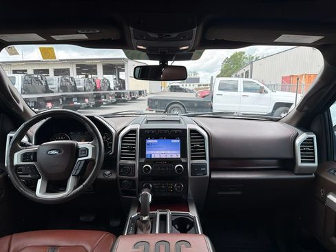 Used 2019 Ford F150 King Ranch w/ Equipment Group 601A Luxury AWD/4WD image 20