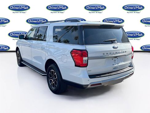 Used 2023 Ford Expedition Max XLT image 5