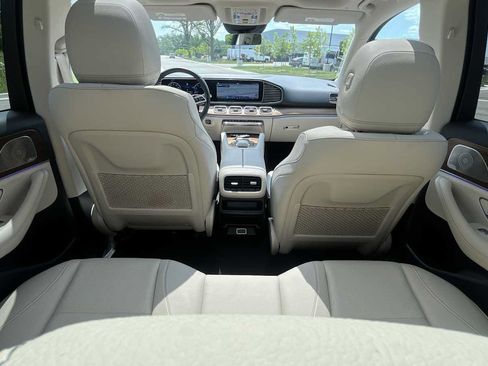 Used 2024 Mercedes-Benz GLE 350 4MATIC image 13