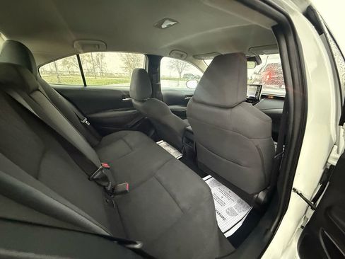 Used 2020 Toyota Corolla LE image 7