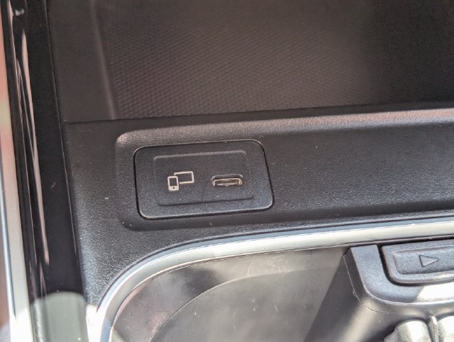 Used 2021 Mercedes-Benz GLB 250 image 27