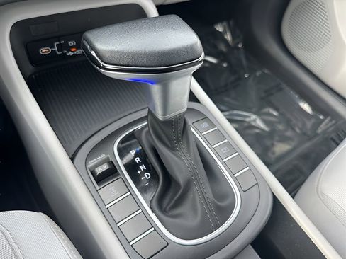 Used 2025 Hyundai Kona SEL image 16