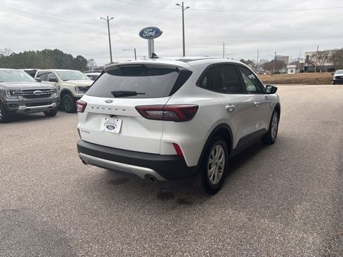 Used 2025 Ford Escape Active image 3