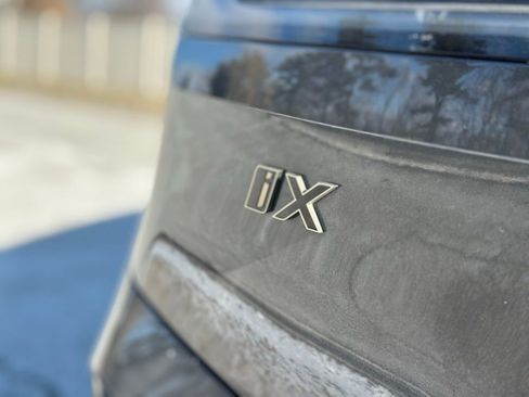 Used 2025 BMW iX M60 image 13