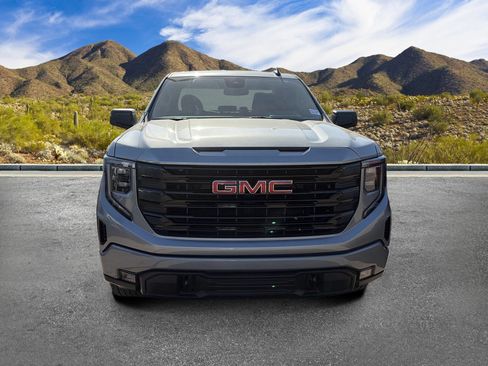 Used 2025 GMC Sierra 1500 Elevation AWD/4WD image 3
