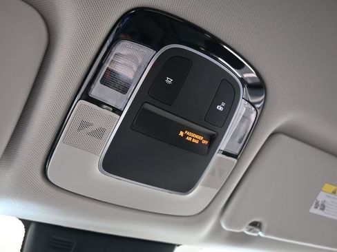 Used 2023 Hyundai Tucson SE image 19