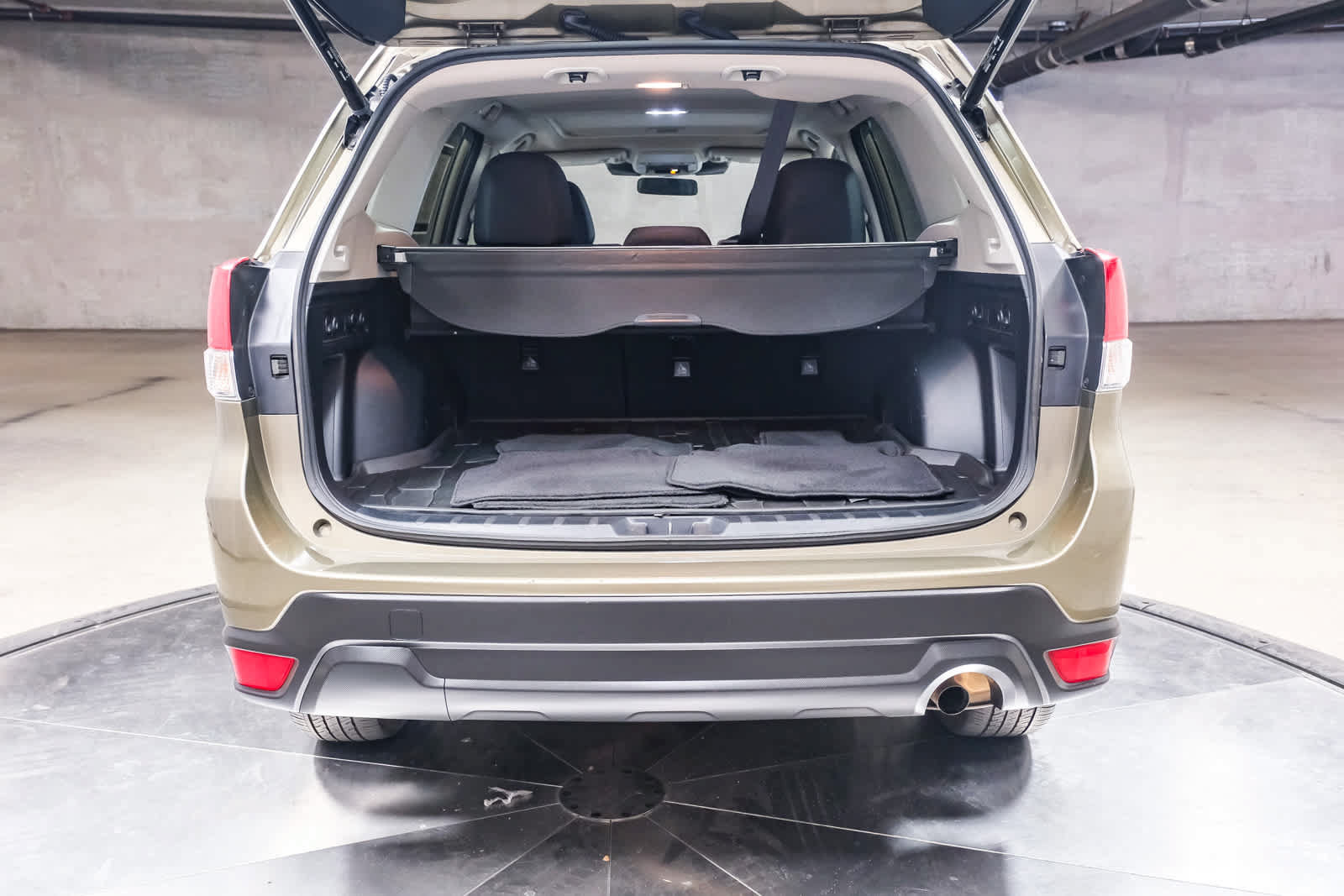Used 2024 Subaru Forester Premium AWD/4WD image 30