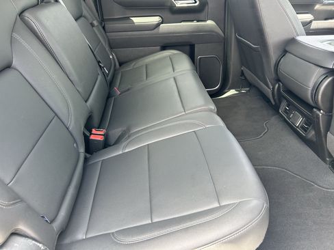 Certified 2025 GMC Sierra 1500 SLT AWD/4WD image 13