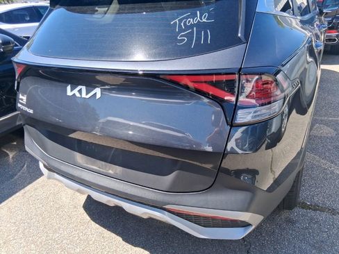 Used 2023 Kia Sportage EX FWD image 9