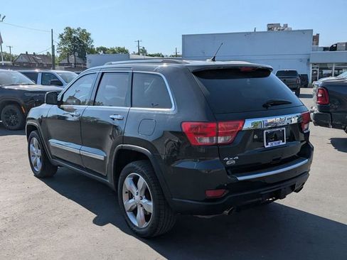 Used 2013 Jeep Grand Cherokee Overland AWD/4WD image 4