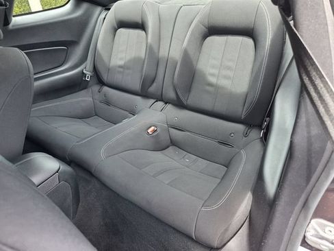 Used 2022 Ford Mustang Coupe RWD image 10