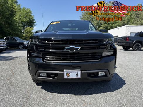 Used 2019 Chevrolet Silverado 1500 RST w/ All-Star Edition AWD/4WD image 2
