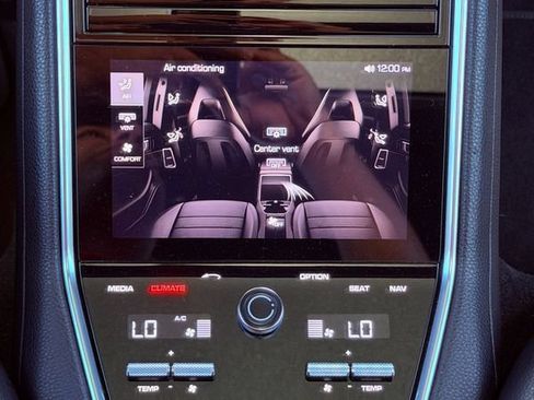 Used 2017 Porsche Panamera 4 AWD/4WD image 24