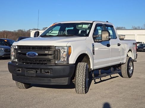 Used 2017 Ford F350 XL image 3