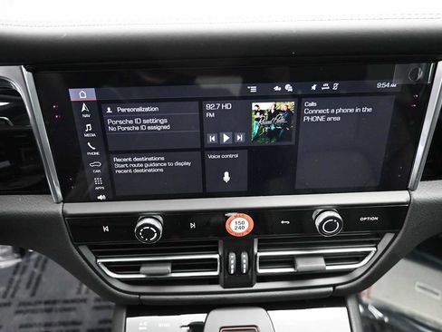 New 2026 Porsche Macan AWD/4WD image 13