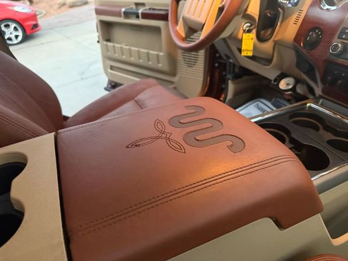 Used 2011 Ford F250 King Ranch w/ FX4 Off Road Pkg image 29