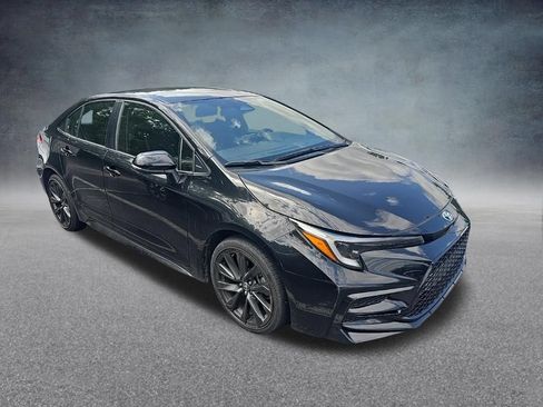 Used 2025 Toyota Corolla SE FWD image 8