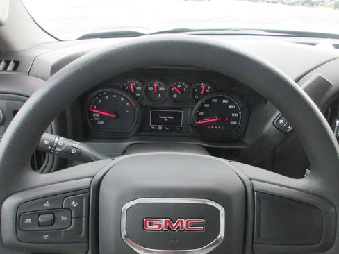 New 2026 GMC Sierra 1500 Pro image 16