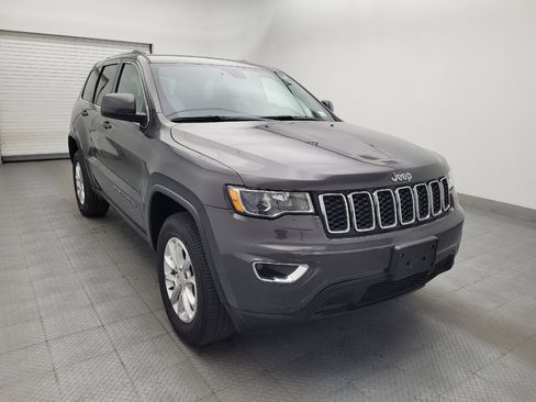 Used 2021 Jeep Grand Cherokee Laredo w/ Security & Convenience Group AWD/4WD image 13
