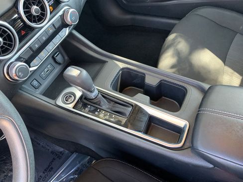 Used 2025 Nissan Sentra SV image 37