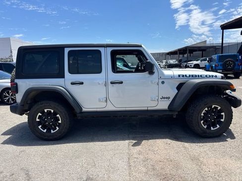 Used 2024 Jeep Wrangler Unlimited Rubicon 4xe AWD/4WD image 4
