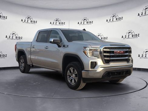 Used 2021 GMC Sierra 1500 SLE image 1