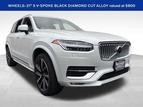 Used 2024 Volvo XC90 B6 Plus AWD/4WD image 2