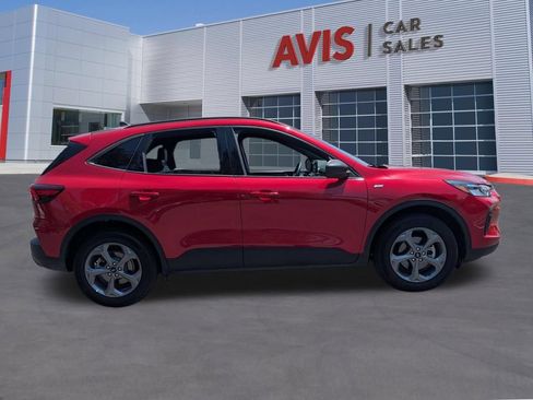 Used 2025 Ford Escape ST-Line AWD/4WD image 5