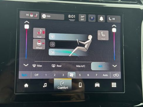 New 2025 Jeep Grand Cherokee 4WD image 32