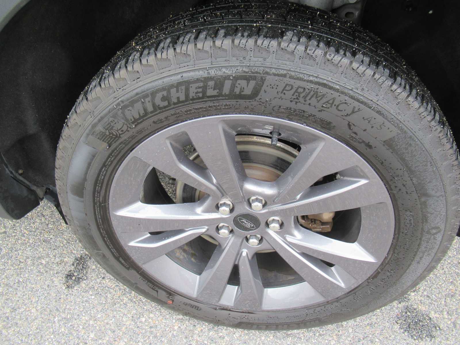 Used 2022 Ford Explorer XLT w/ Equipment Group 202A AWD/4WD image 9