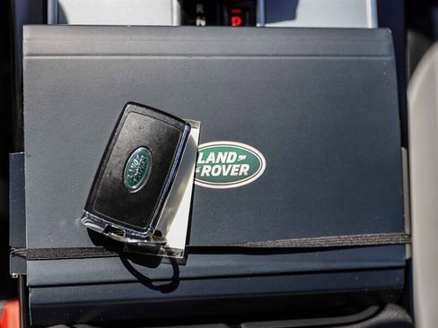 Used 2025 Land Rover Range Rover Velar S AWD/4WD image 32
