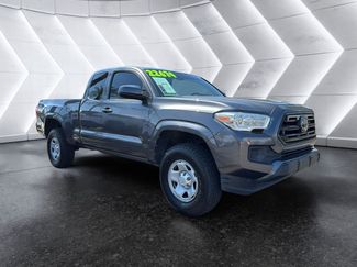Used 2018 Toyota Tacoma SR w/ SR Convenience Package image 1