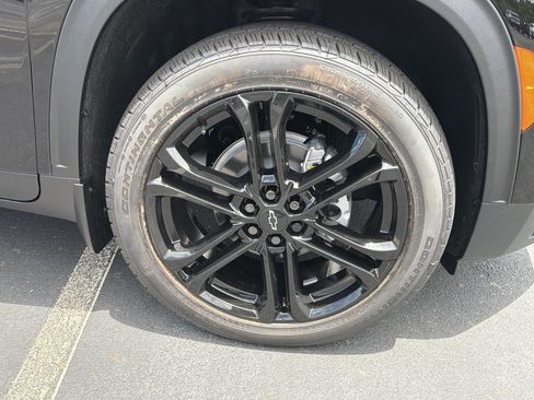New 2026 Chevrolet Traverse LT w/ LPO, Floor Liner Package FWD image 12