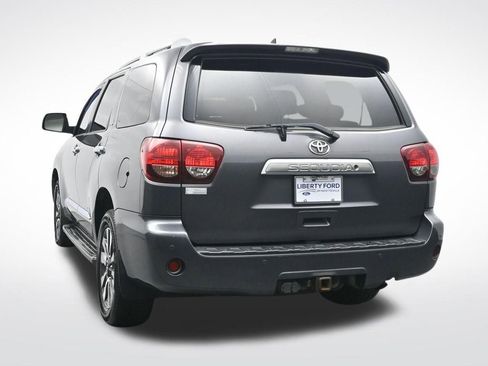 Used 2018 Toyota Sequoia Limited w/ Safety & Convenience Package image 9