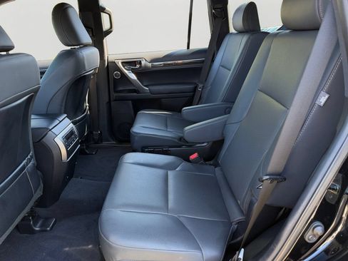 Certified 2022 Lexus GX 460 Premium w/ Accessory Package AWD/4WD image 13