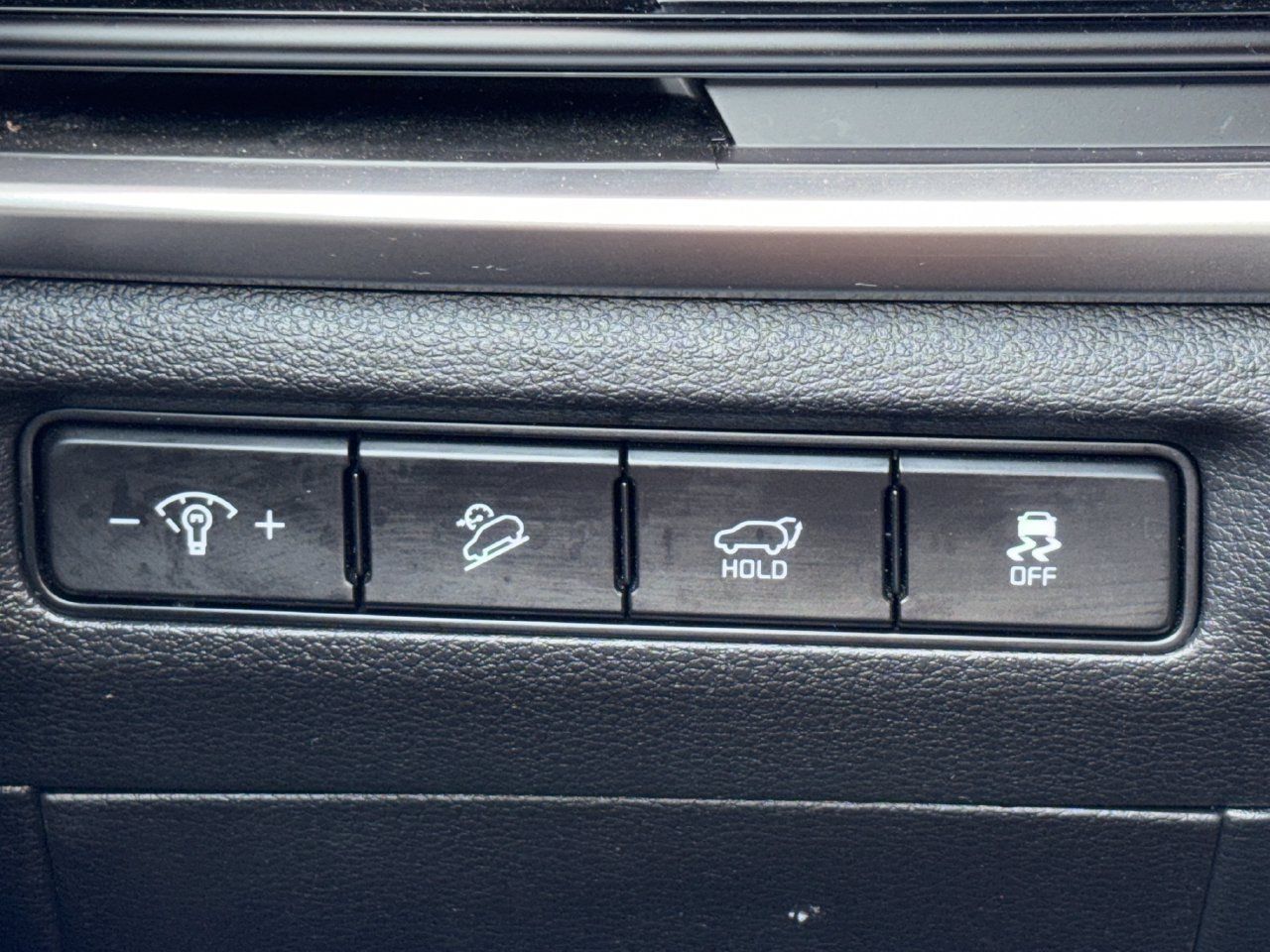 Used 2025 Kia Telluride S FWD image 15