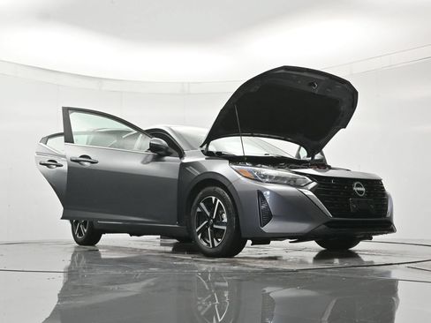 Used 2024 Nissan Sentra SV FWD image 49