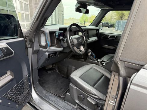 Used 2023 Ford Bronco Black Diamond AWD/4WD image 32
