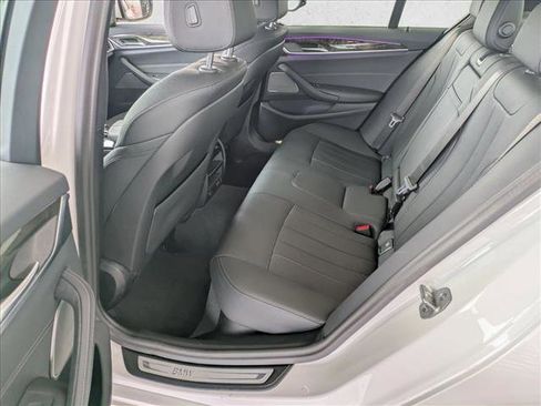 Used 2023 BMW 530e w/ Premium Package image 19