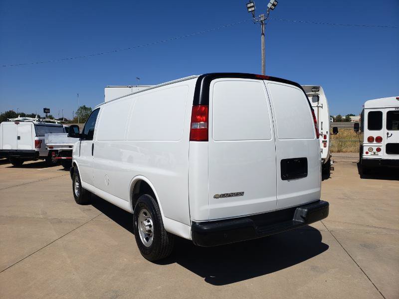 Used 2020 Chevrolet Express 2500 w/ Driver Convenience Package RWD image 9