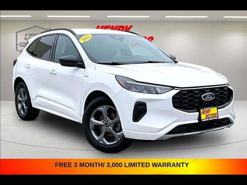 Used 2023 Ford Escape ST-Line w/ Tech Pack #1 AWD/4WD image 1