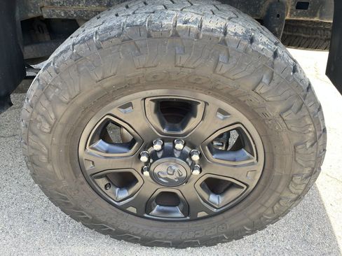 Used 2018 RAM 2500 Laramie w/ Sport Appearance Group AWD/4WD image 14
