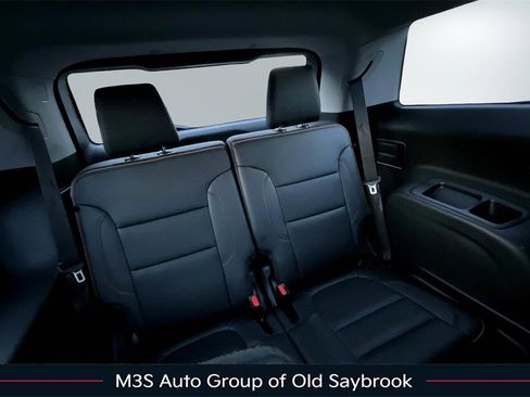 Used 2023 GMC Acadia AT4 w/ Technology Package image 26