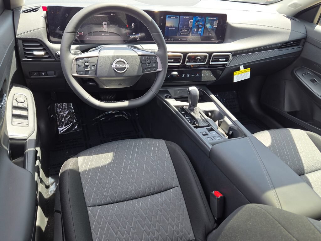 Used 2026 Nissan Sentra SV w/ SV Convenience Package FWD image 14
